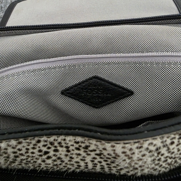 Fossil Amelia Crossbody/backpack - Picture 7 of 14